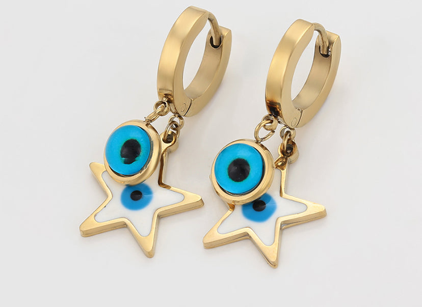 Bonitos aretes de ojo turco en acero inoxidable y baño de oro 14 k