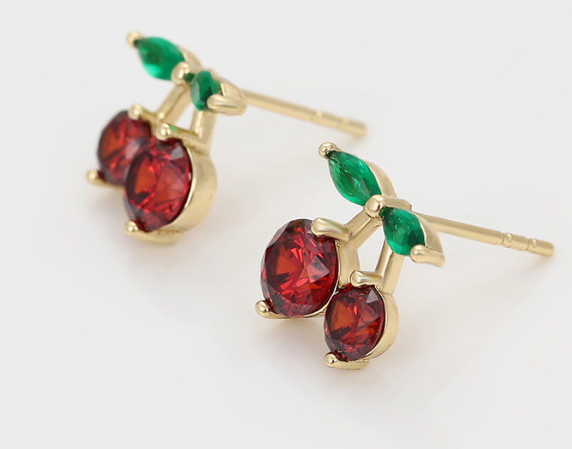 Bonitos aretes de cherry bañados en oro 14 k