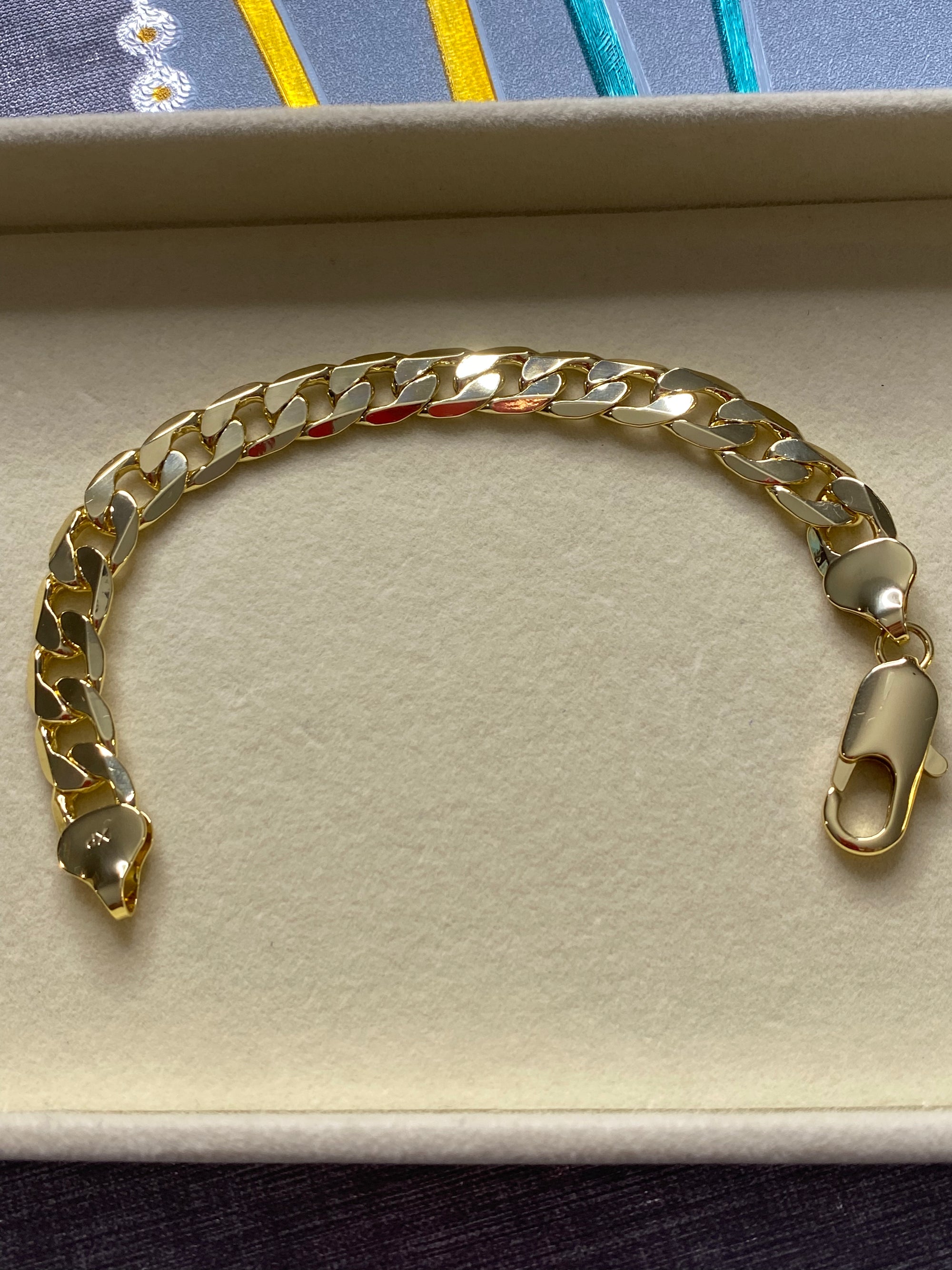 Brazalete unisex ideal para talla 8