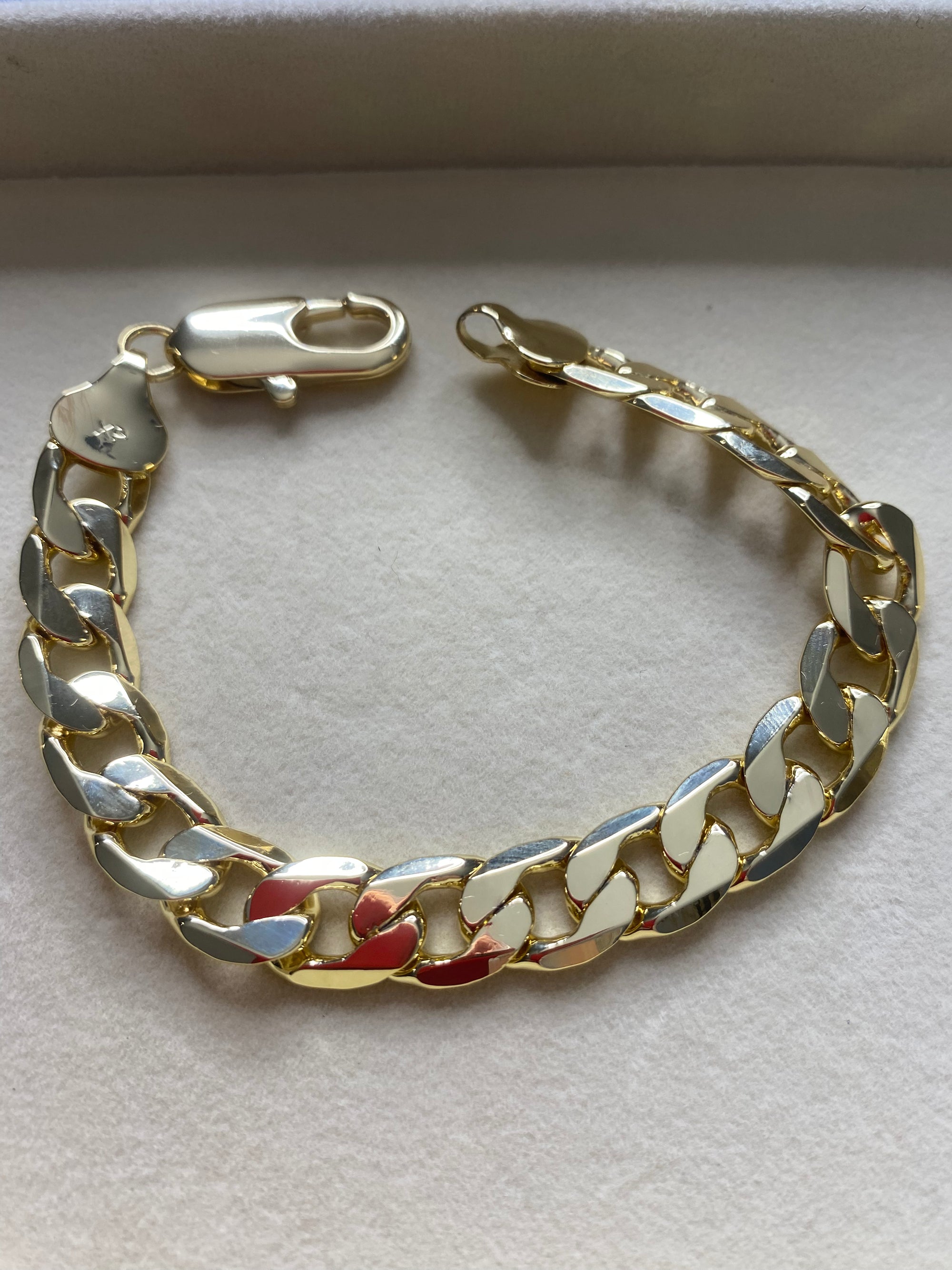 Brazalete unisex ideal para talla 8