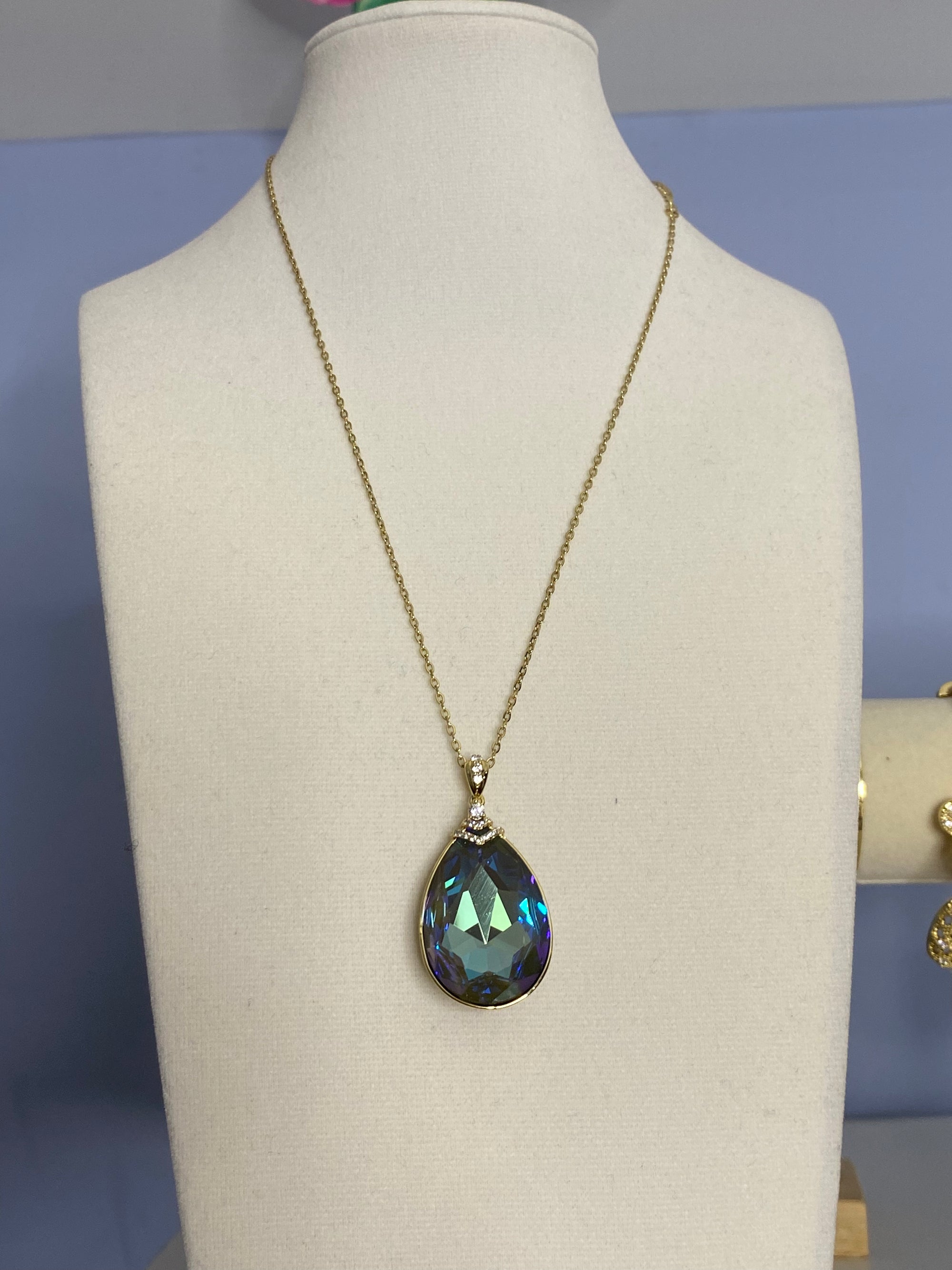 Cadena con dije de crystal