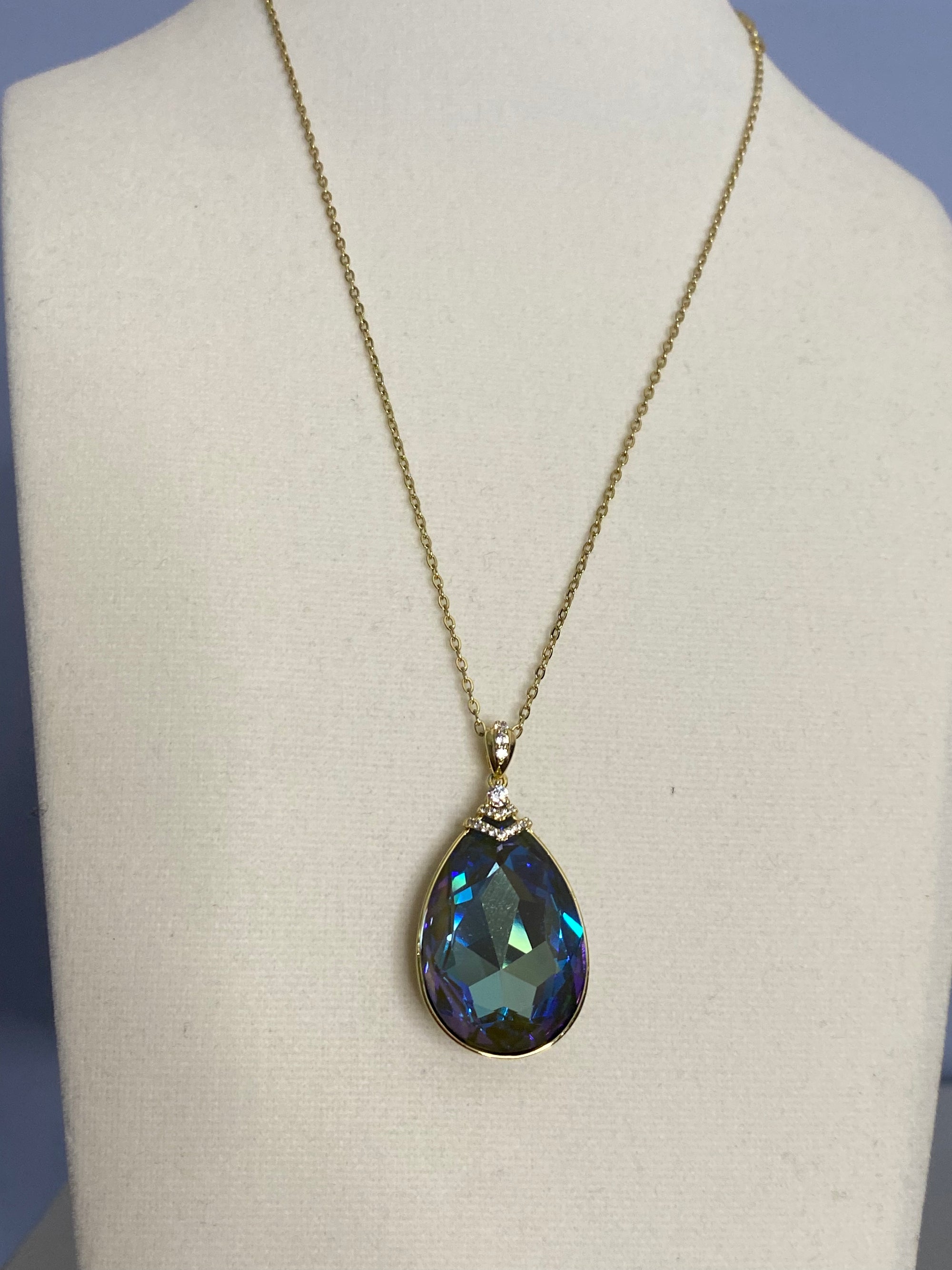 Cadena con dije de crystal